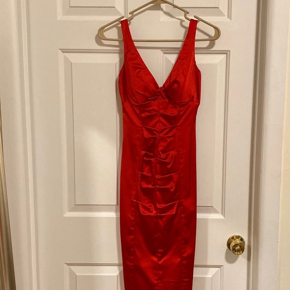 Cache Red dress - Picture 1 of 3